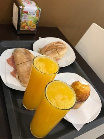 Cafe de La Musique