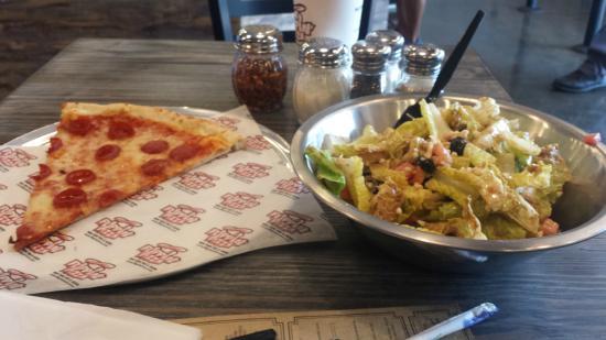 Flippin Pizza