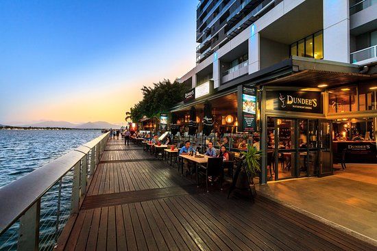 Dundee's Restaurant on the Waterfront