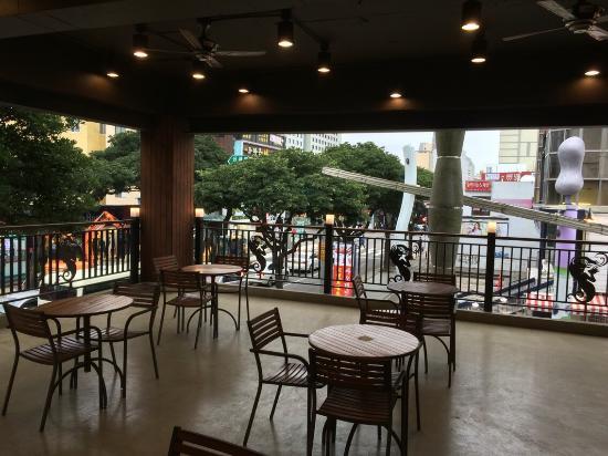 Starbucks Sinjeju