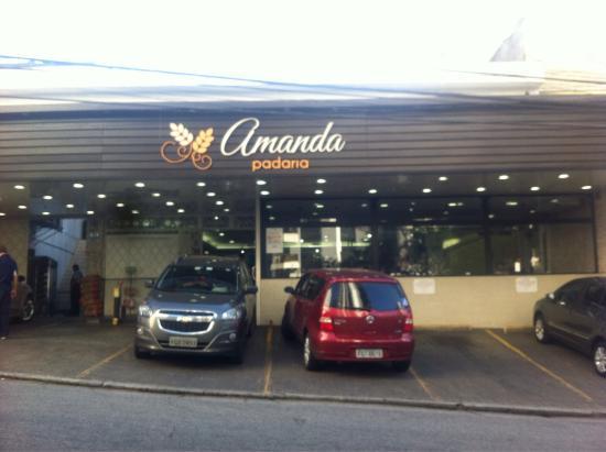 Amanda Paes e Doces