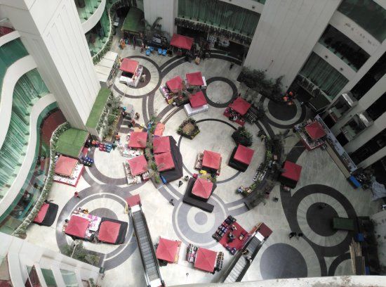 Pinnacle Mall