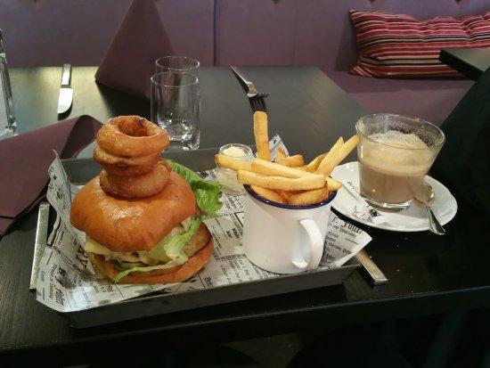 Brasserie & Bar