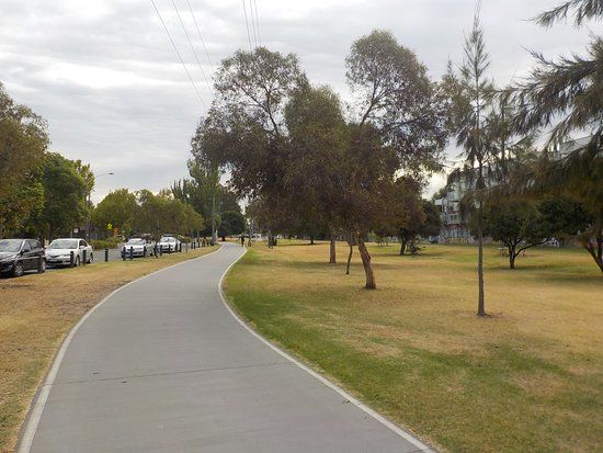 Inner Circle Railway Linear Park
