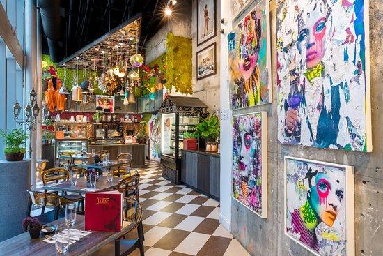 LaMuse Restaurant & Cafe