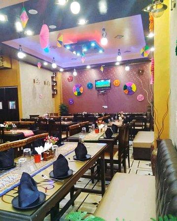 Delhi Lazeez Darbar