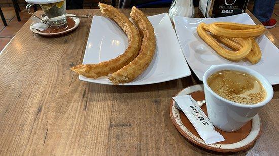 Churreria Chocolateria El Artesano Desde 1983