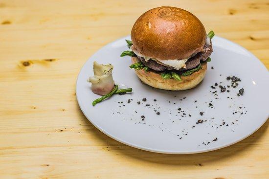 Blackwood Vanvitelli Burgerhouse