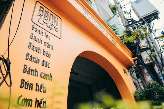Quan Banh Viet