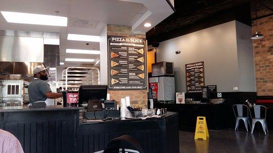Flippin Pizza