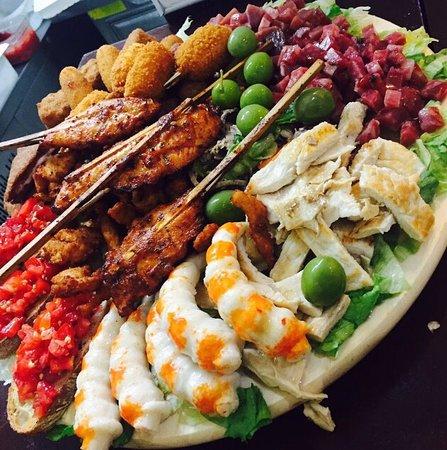 Tortor House