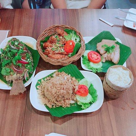 Somtom Yoklor Restaurant