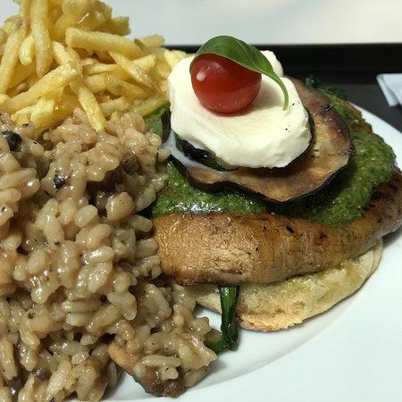 Italian Burger & Lobster House