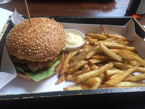 3H's Burger & Chicken