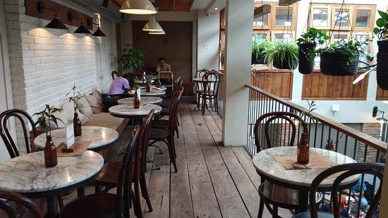 Lucky Cat Coffee and Kitchen