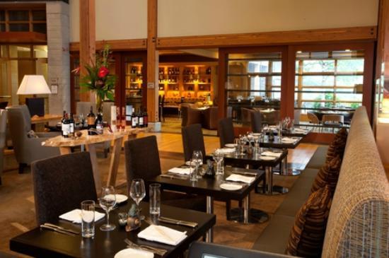 Copperleaf Restaurant at Cedarbrook Lodge