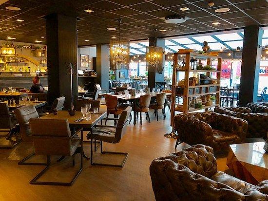 LiBRARY Bistro
