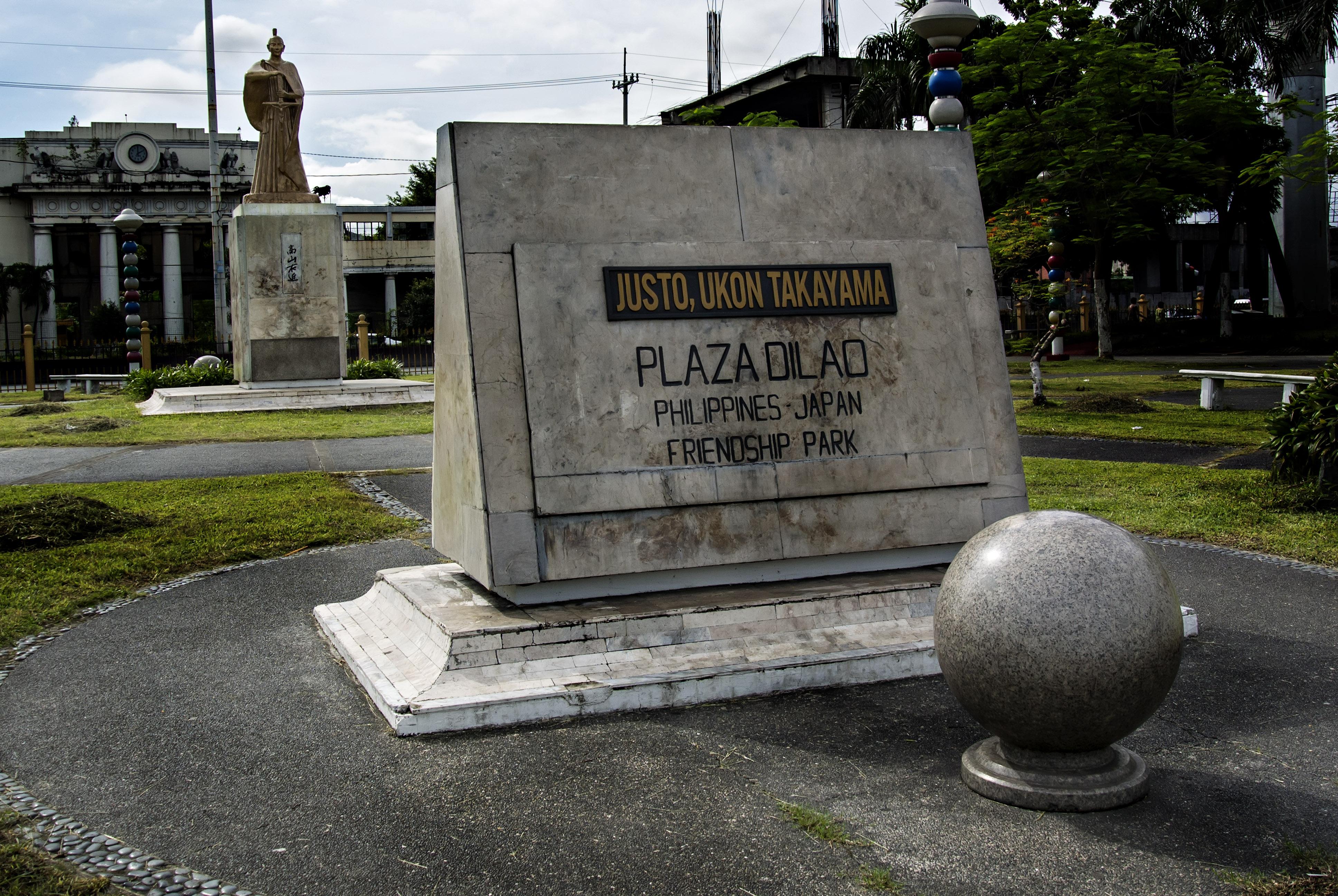 Plaza Dilao