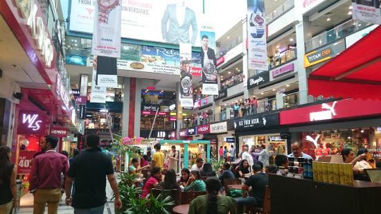 MGF Metropolitan Mall