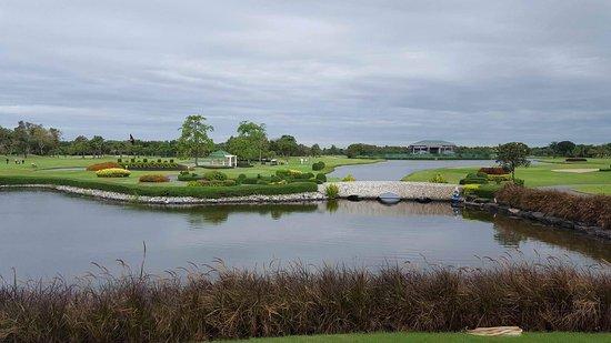 The Royal Golf & Country Club