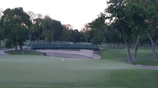 Royal Oaks Country Club