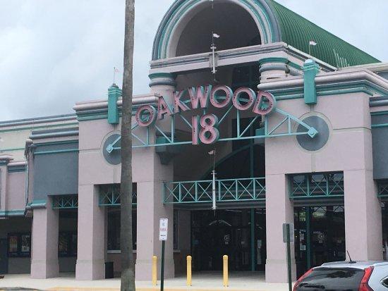 Regal Cinemas Oakwood Stadium 18
