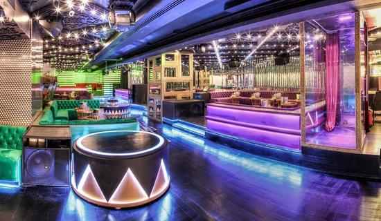 Cirque Le Soir