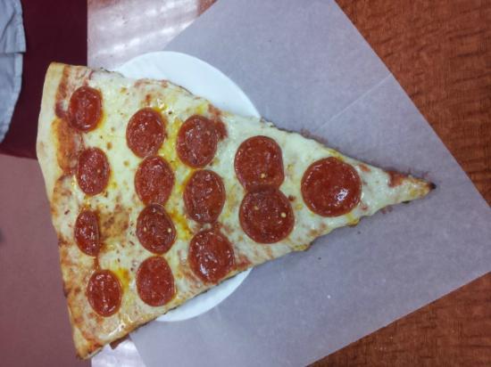 Duccini's Pizza