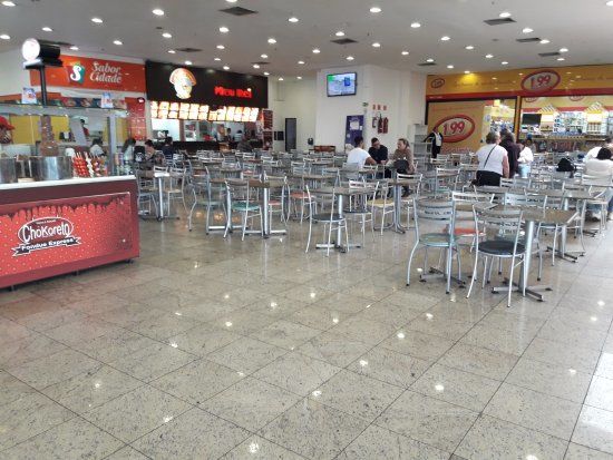 Poli Shopping Mall