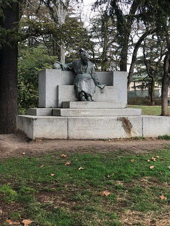 Monument to Cesare Lombroso