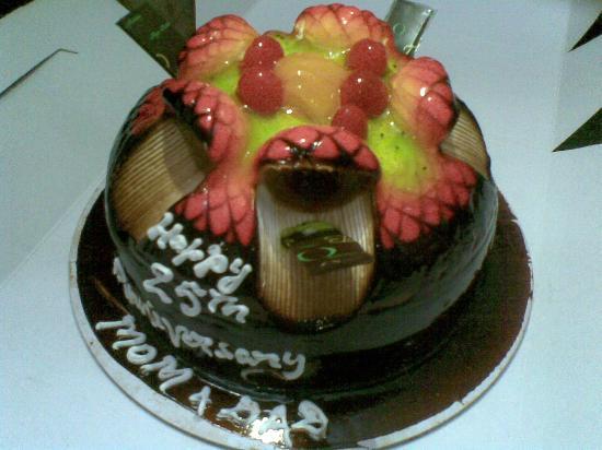 Maxim's Pastry Shop