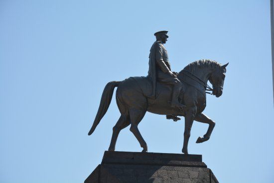 Atatürk Heykeli