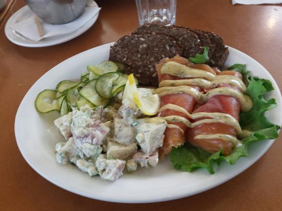 Stella's YWG