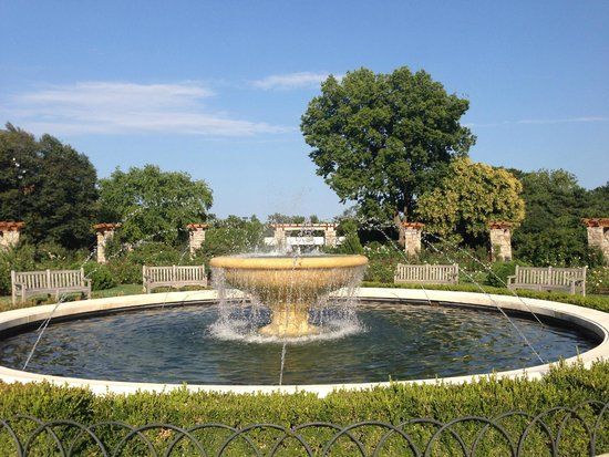 Loose Park Rose Garden