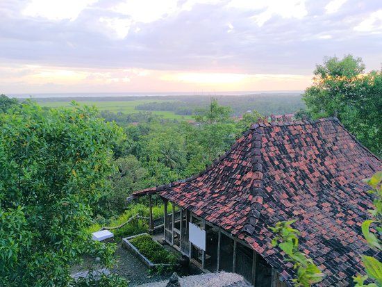 Watu Lumbung Hill