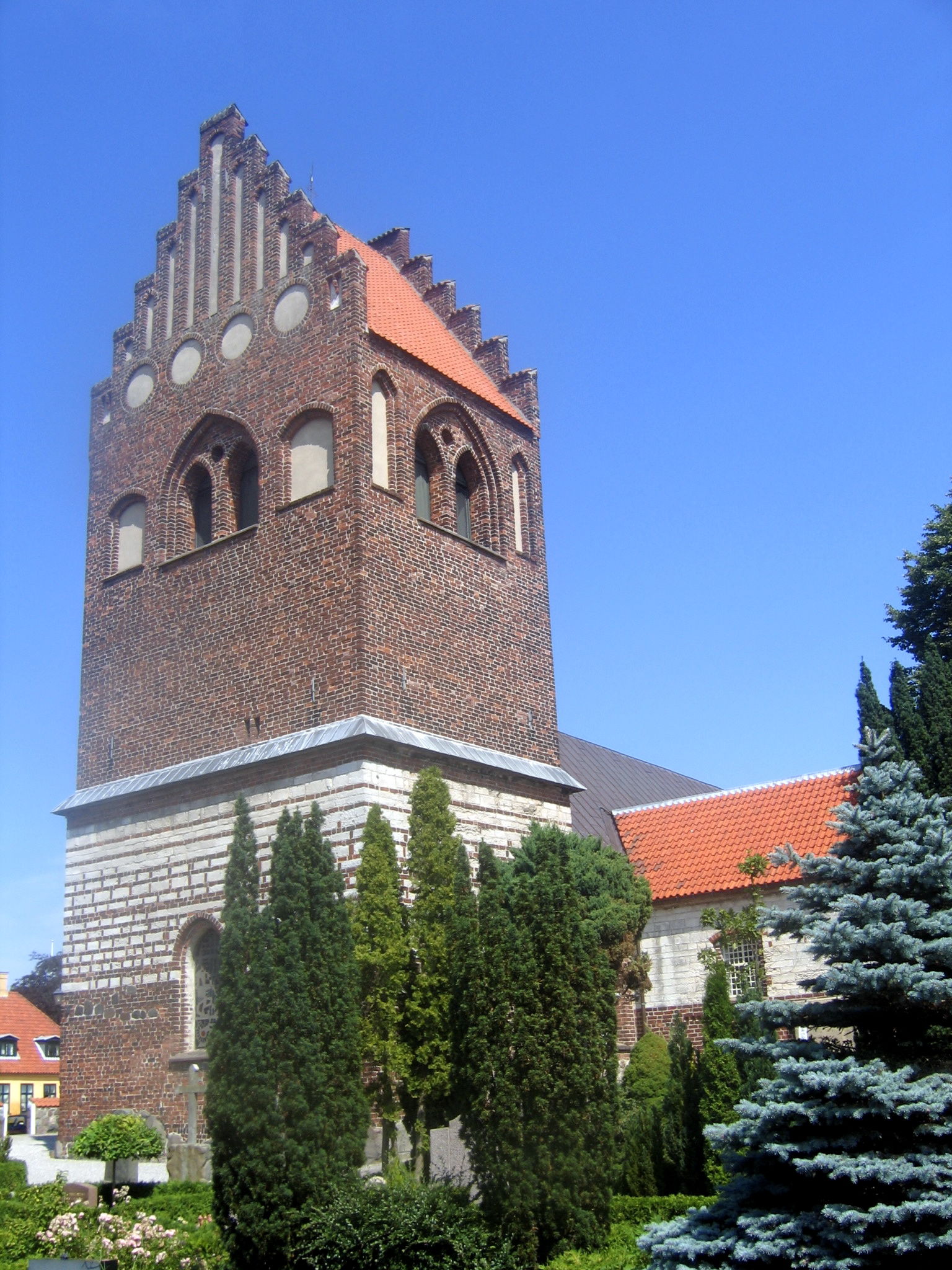 Tarnby Church