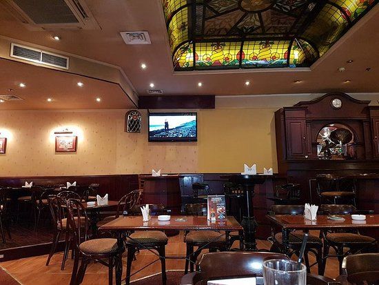 Fox & Hounds